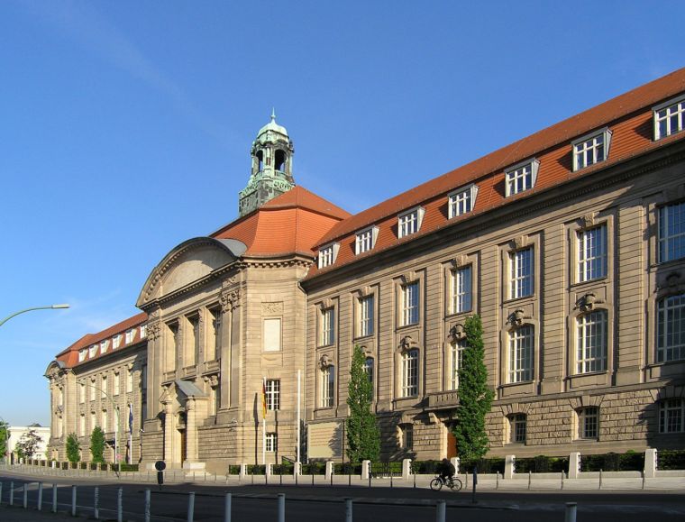 bmwi_neues_startbild.jpg;jsessionid=FE823BEF7D48E926984EFE85FE9C501E.live21302